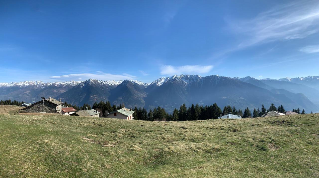 Chalet Baita Delle Favole Di Rosarita Berbenno di Valtellina Exterior photo